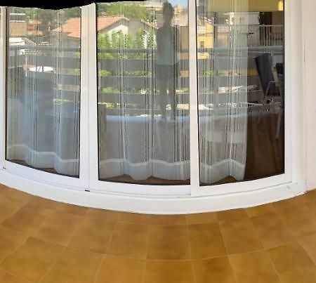 Playa A 50 Metros Solo Para Familias Salou Ngoại thất bức ảnh