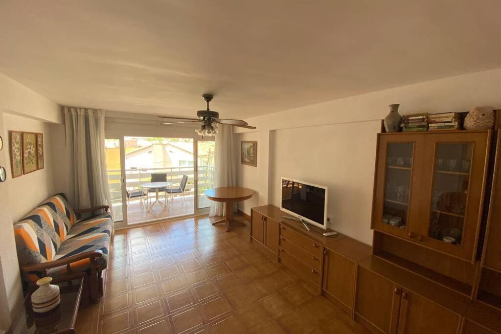Playa A 50 Metros Solo Para Familias Salou Ngoại thất bức ảnh